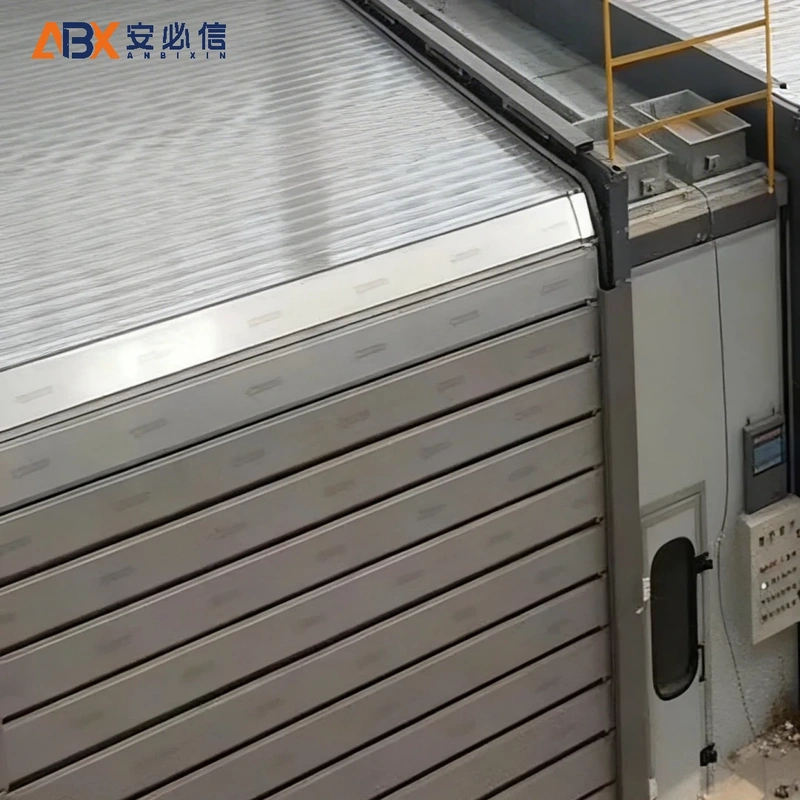 三亚金属快速门
